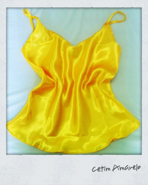 blusa de cetim.. com forro..