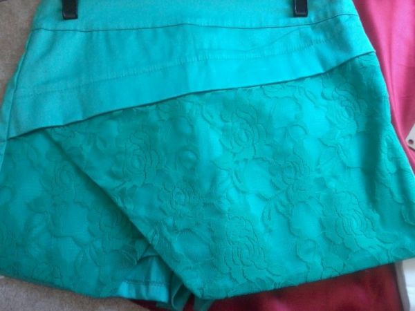 shorts saia de renda