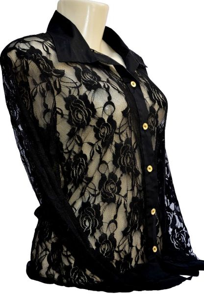 camisa de renda.